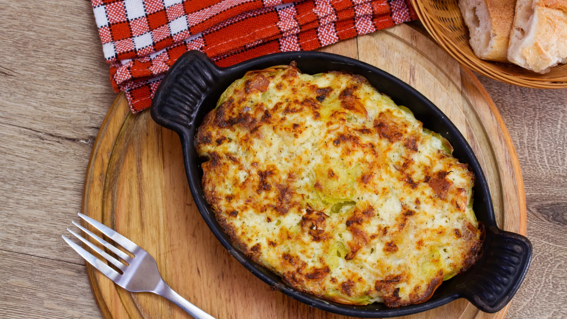 
                    Este delicioso bacalhau cremoso gratinado é perfeito para o fim de semana
                