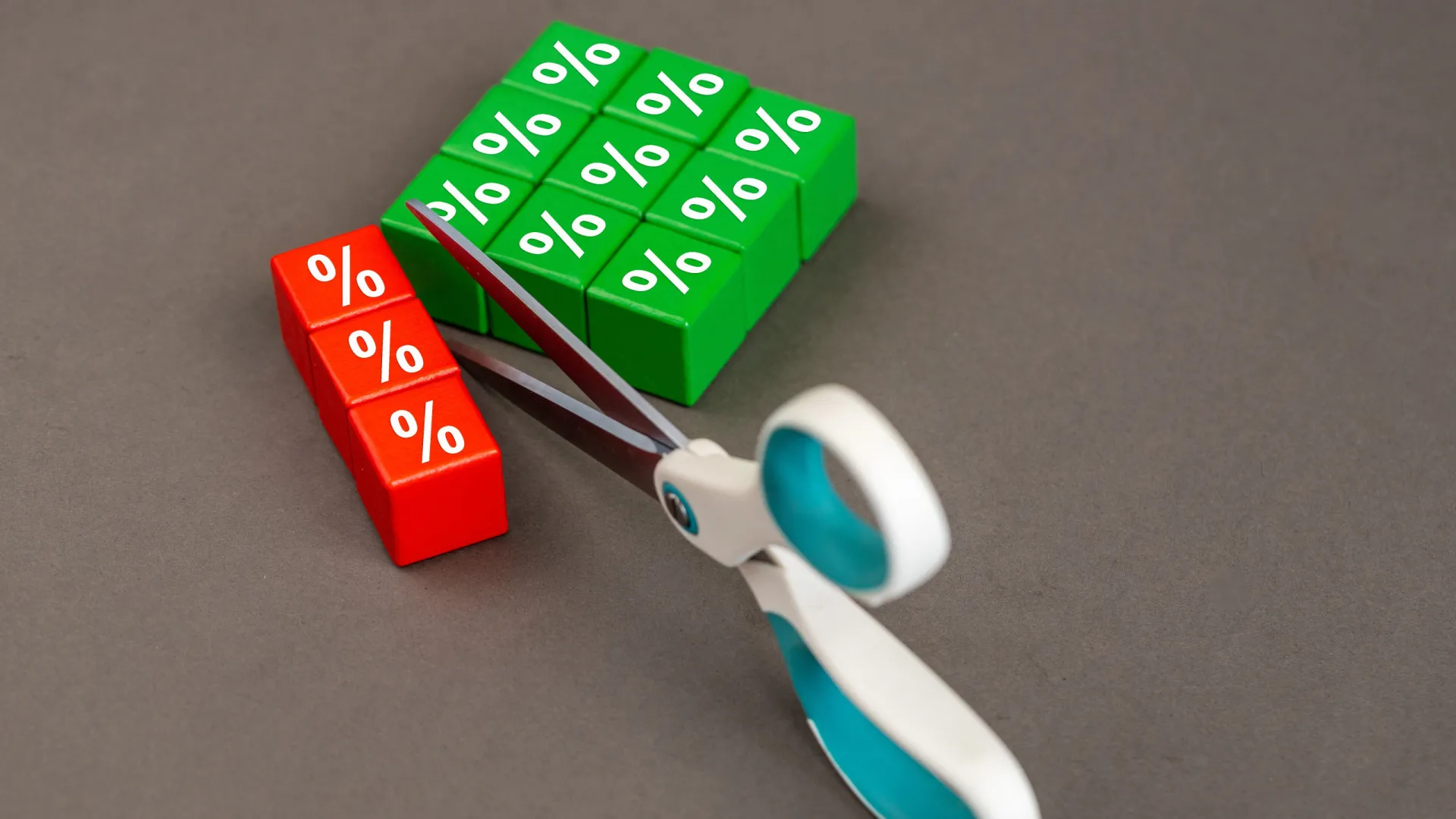 Explicador da semana: Portugal deve reduzir impostos a quem ganha menos?