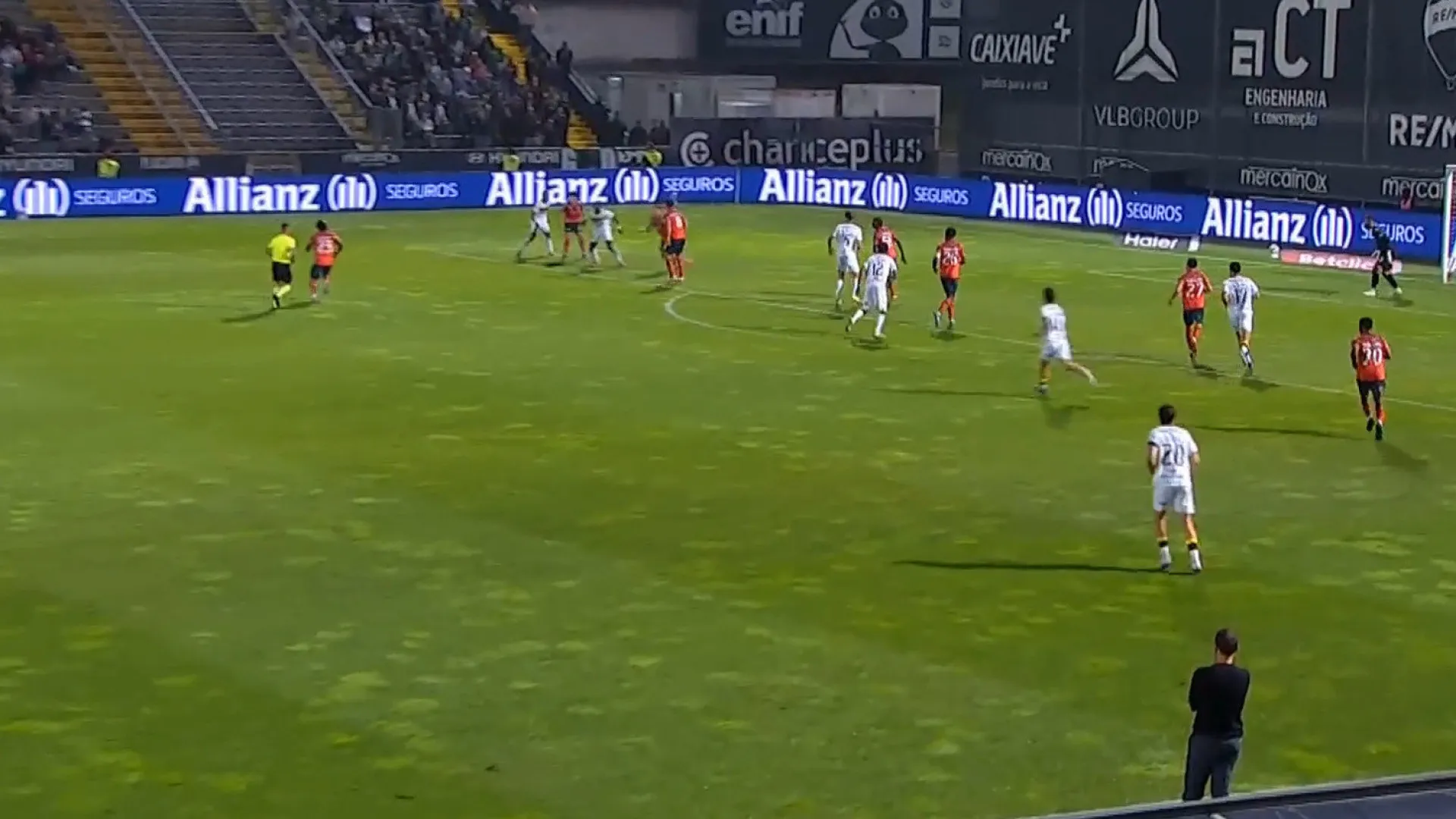 
                    Tem um minuto? Reveja o resumo do empate entre Famalicão e Moreirense
                