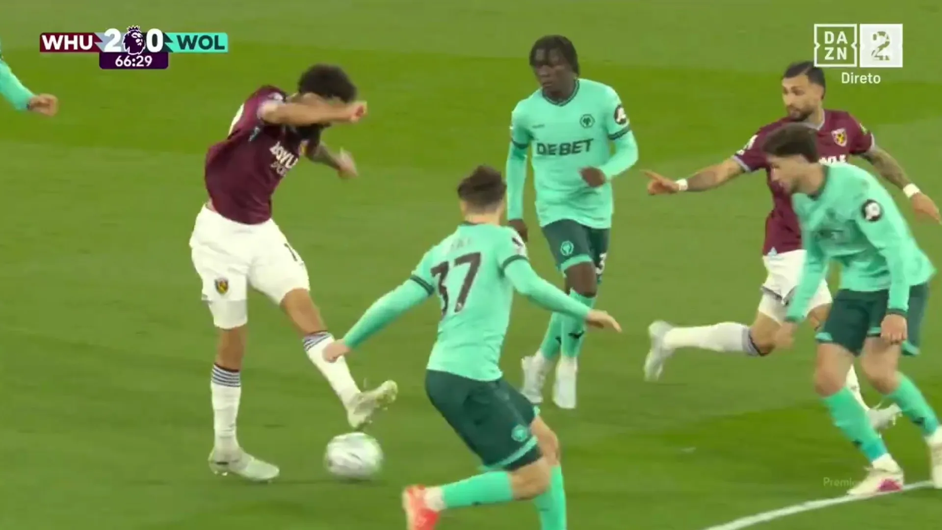 
                    Para ver e rever. Assistência de português na Premier League dá que falar
                