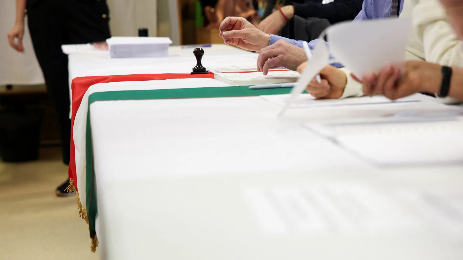 
                    Hungria a votos em legislativas (renhidas). Quais os cenários possíveis?
                