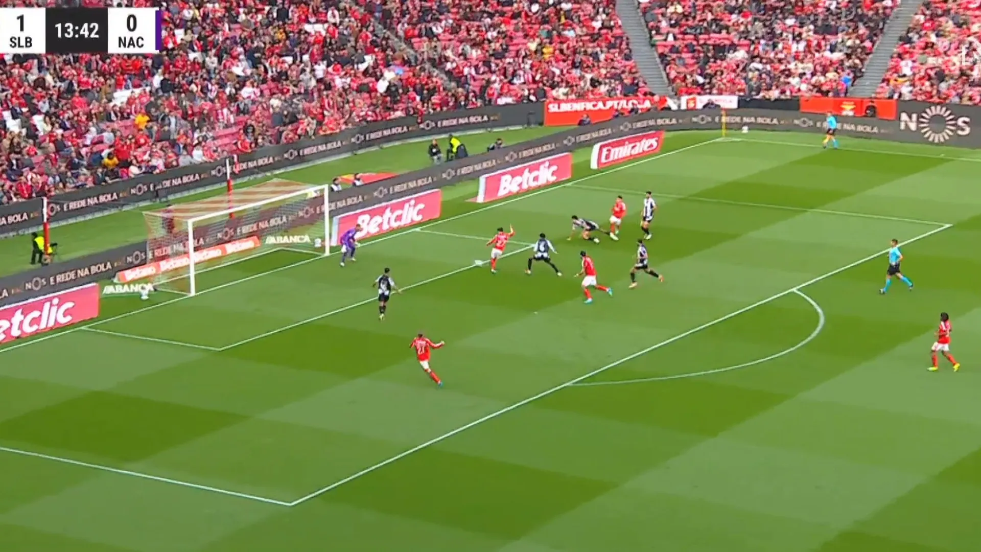 Prestianni passou por todos e ofereceu o golo do Benfica a Rafa Silva