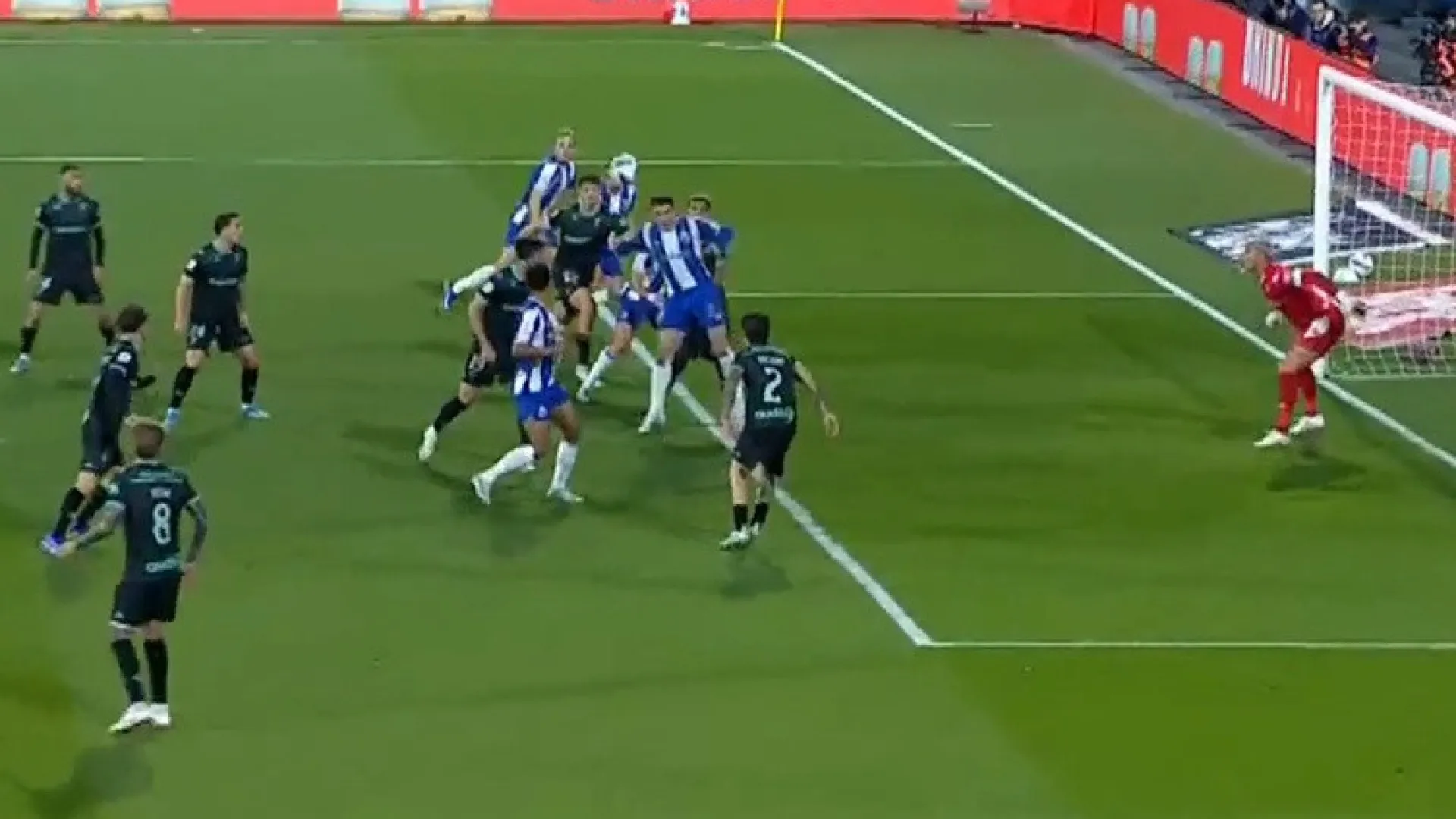 O golo anulado a Deniz Gul que deixou Francesco Farioli neste estado