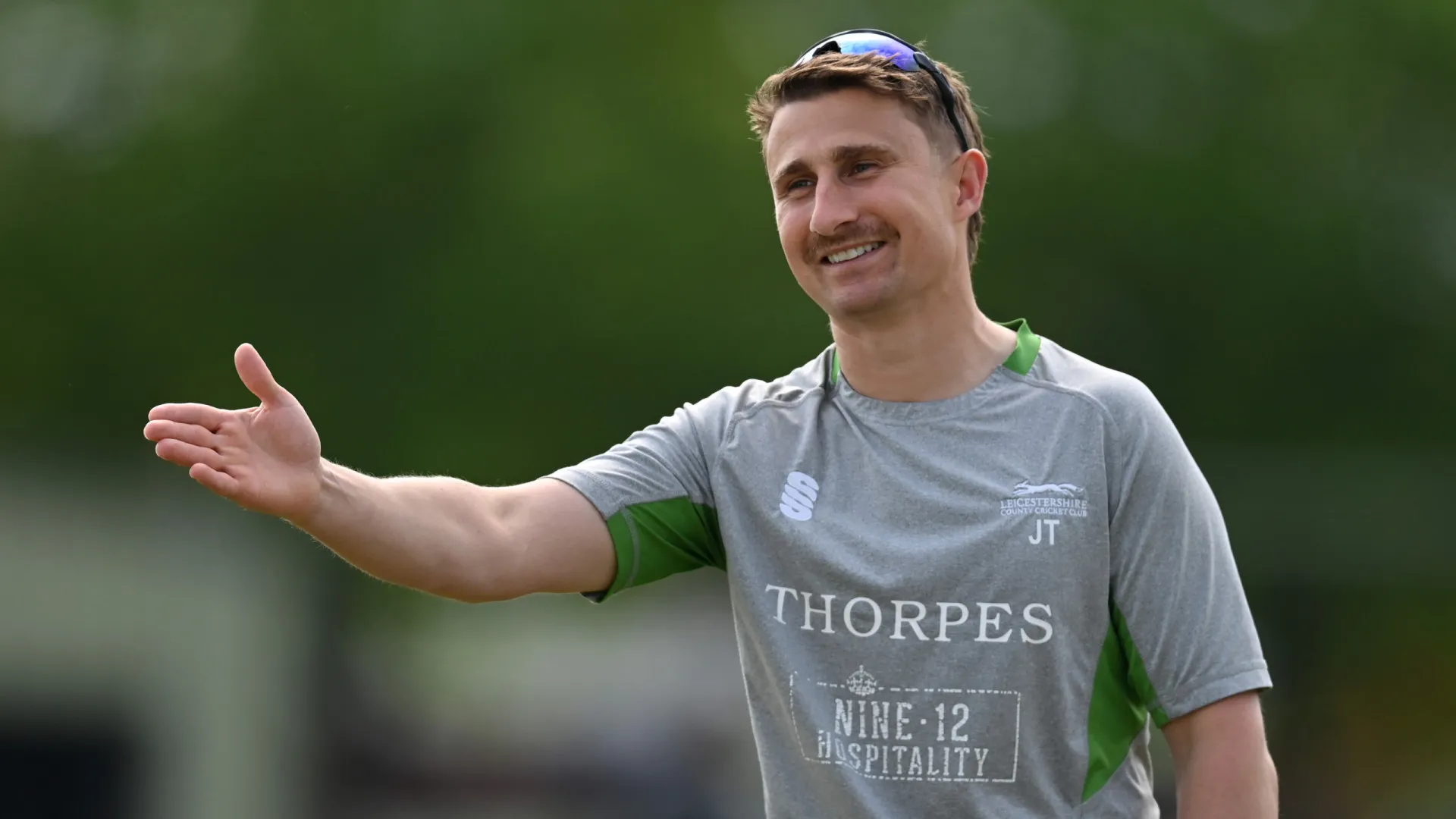 Doença rara acabou com a carreira de James Taylor: "Devia ter morrido"