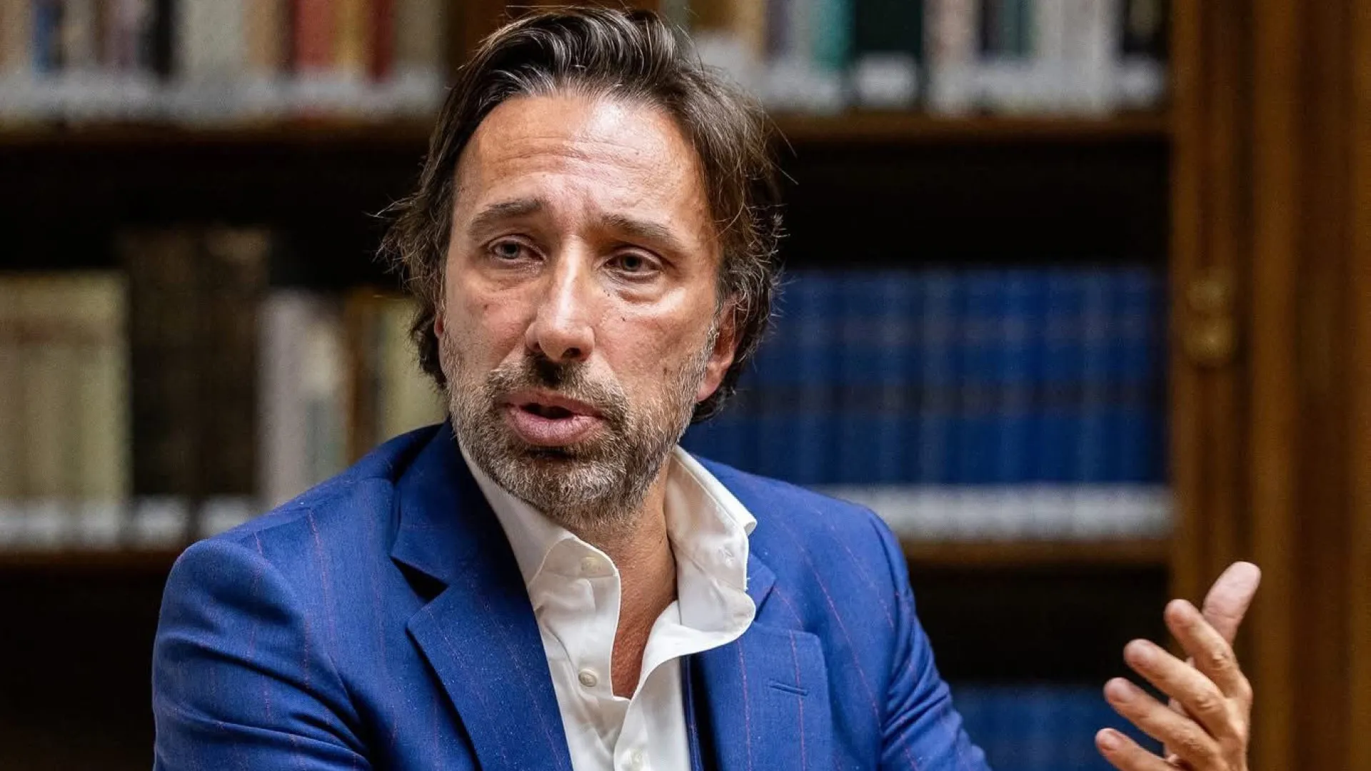 Seguro "continua em campanha eleitoral às custas do Governo em funções"