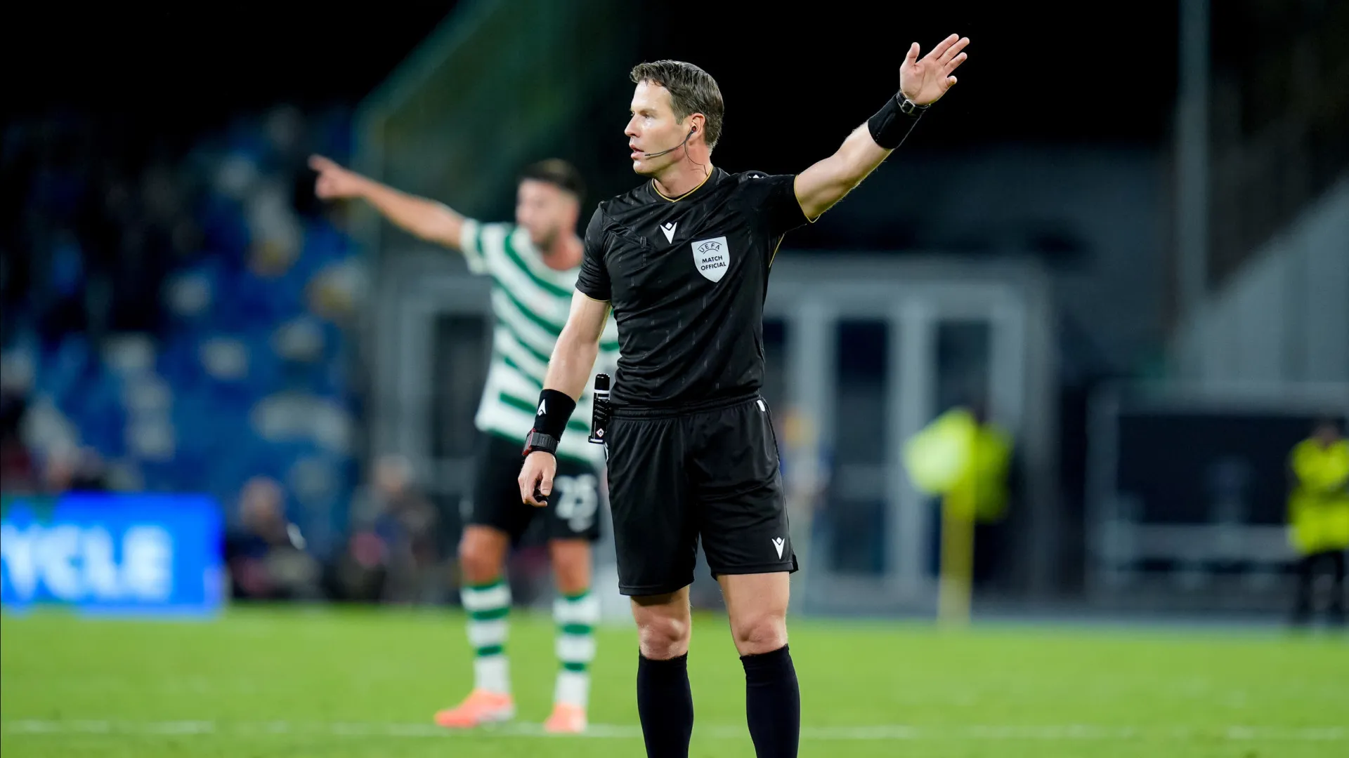 UEFA nomeia árbitro maldito para o Nottingham Forest-FC Porto