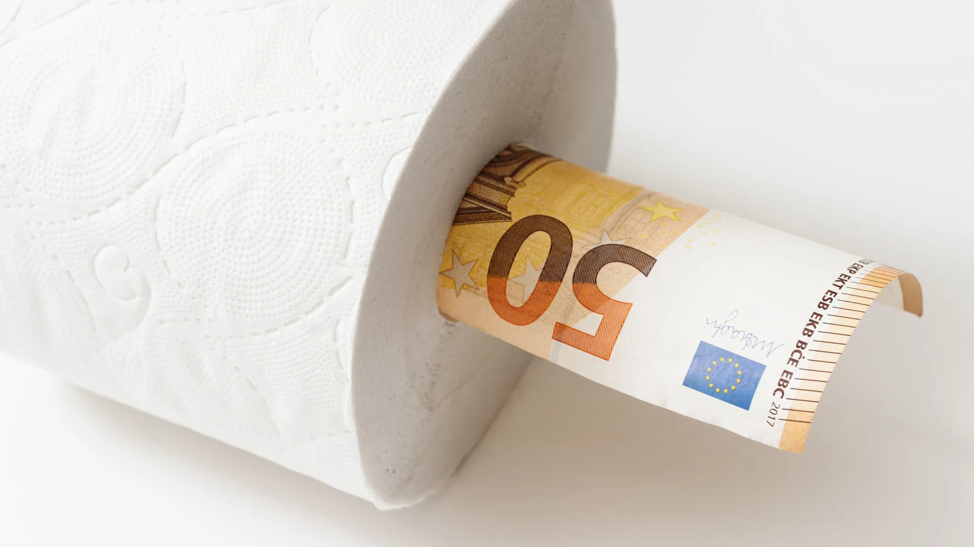 
                    Nem o papel higiénico escapa à escalada de preços: Encarece já em maio
                