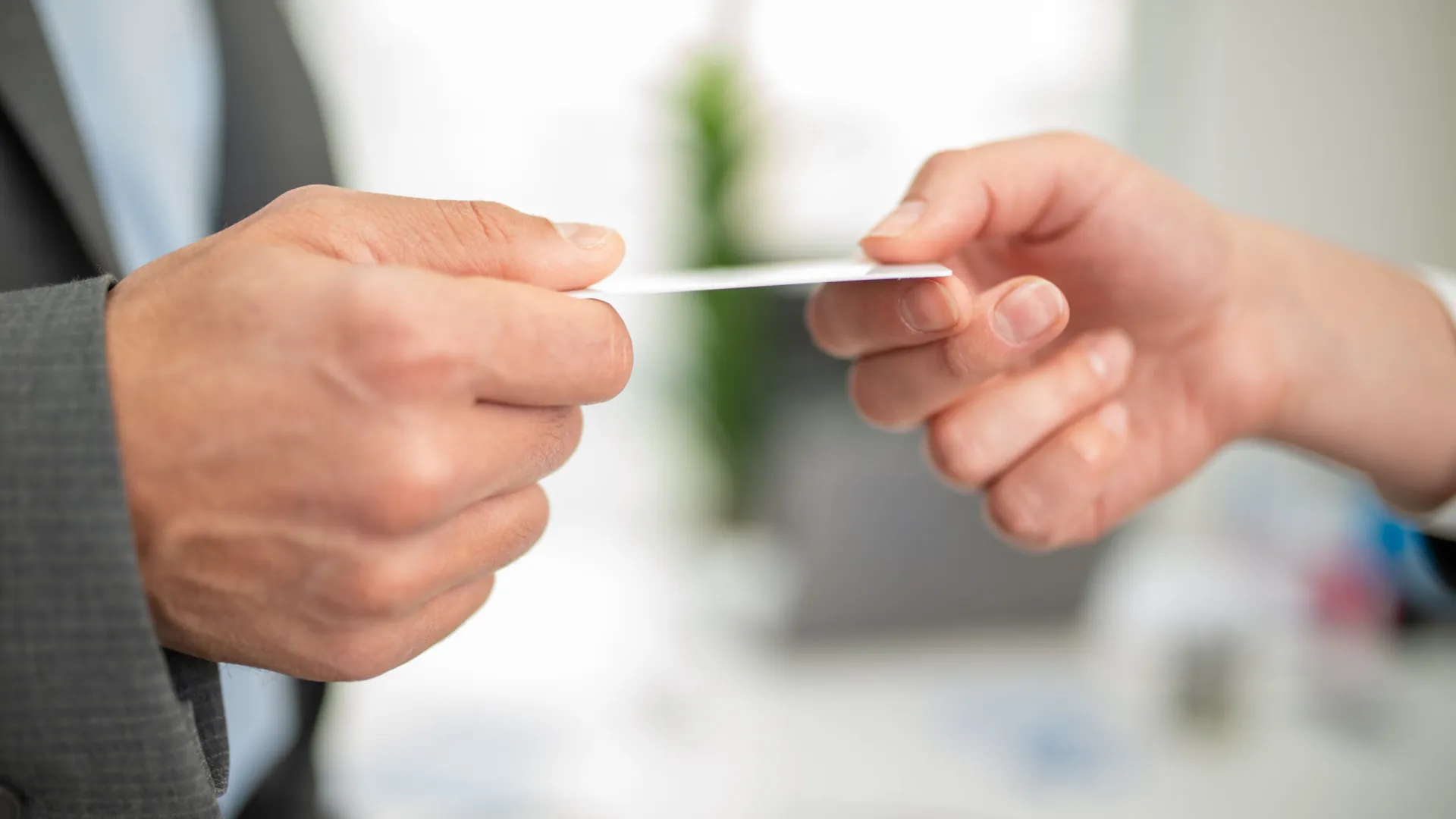 
                    PayShop passa a aceitar cartão bancário para o pagamento de faturas
                