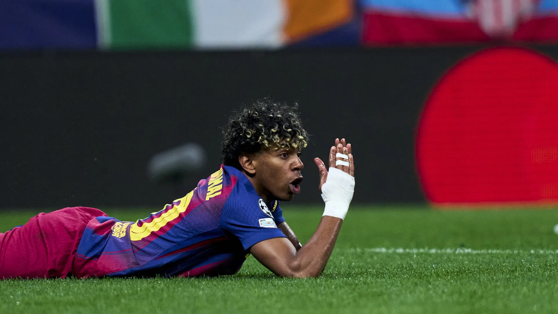 
                    Atenção, Sporting. Barcelona bate Atlético Madrid, mas falha meias finais
                