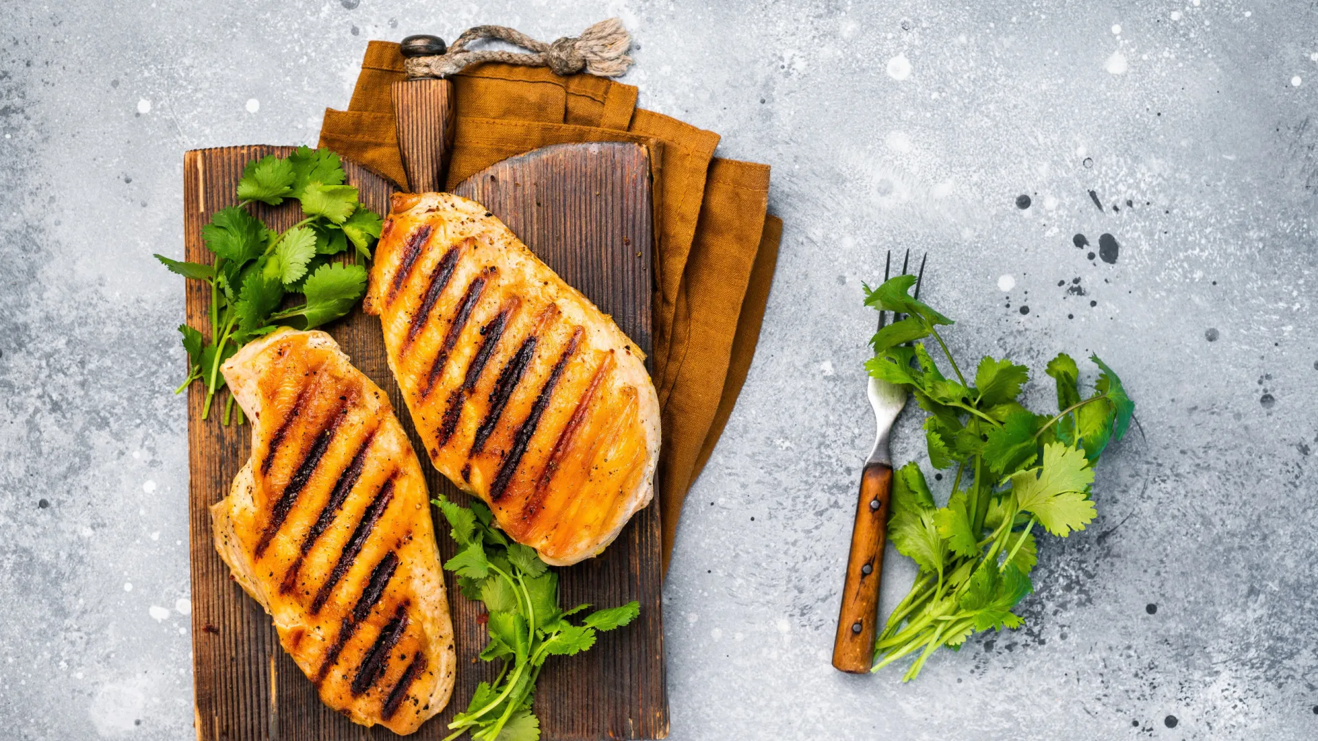 
                    O erro que deixa o frango grelhado seco e sem graça
                