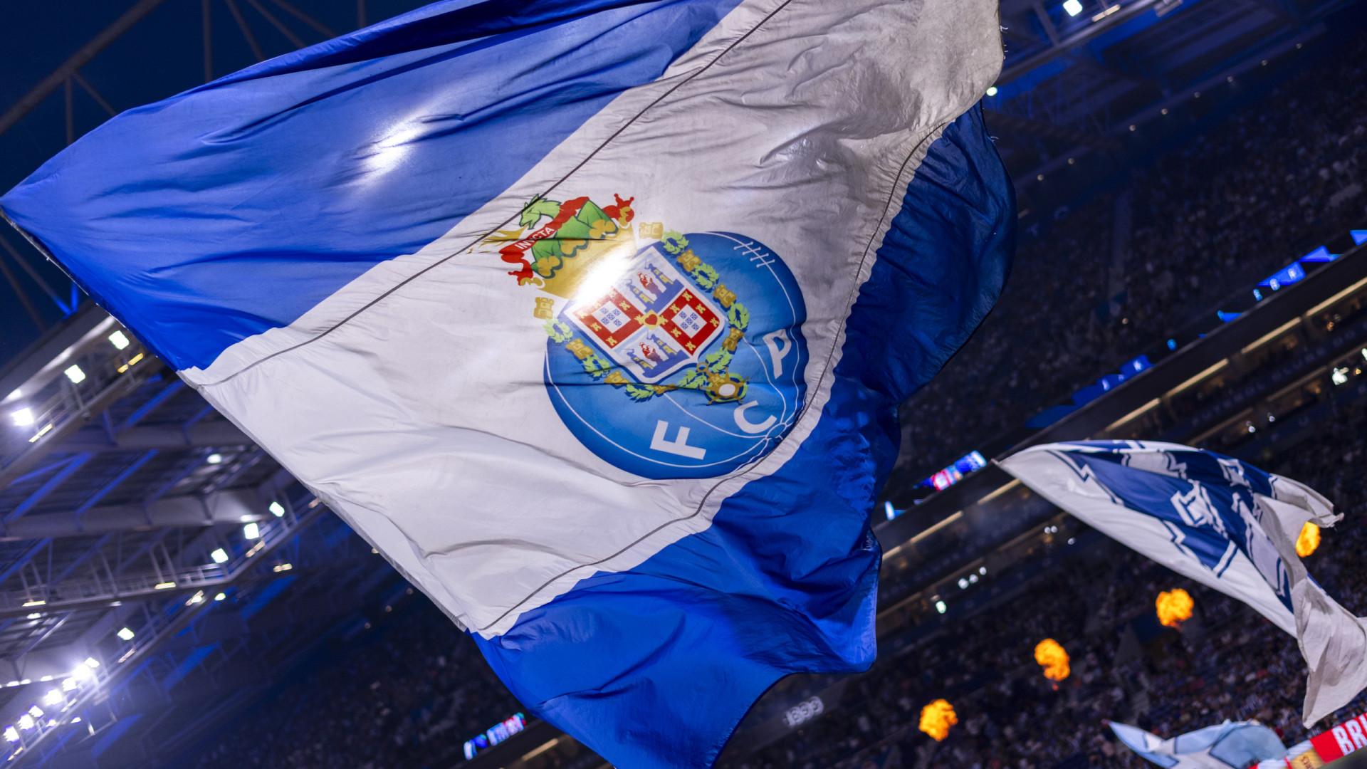 Insultos de dirigente a árbitros tramam FC Porto e fatura está à vista