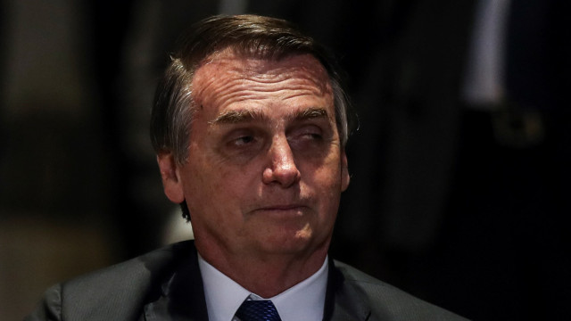 Bolsonaro diz que vai manter passaporte diplomático a líder da IURD