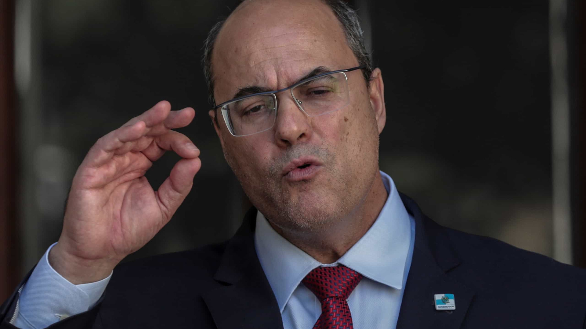 Ex-governador insinua que milícias atuam em hospitais do Rio de Janeiro