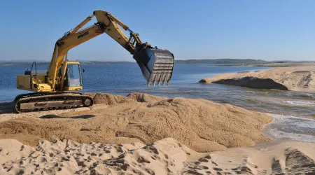 Lagoa de Santo André aberta ao mar para renovação da água e das espécies