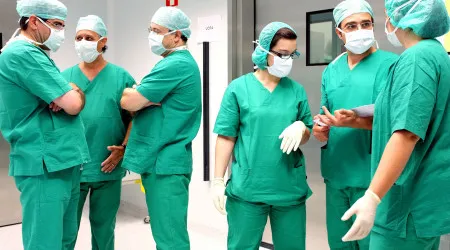 Bastonário diz que há falta de médicos no SNS e defende plano de atração