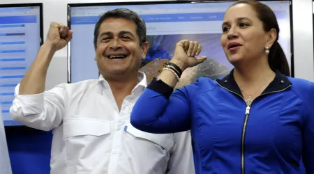 Honduras. Mulher de ex-líder condenado por tráfico concorre à presidência