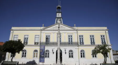 Autarca de Benavente "espantado" com "cenário hilariante" em torno de aeroporto