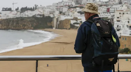 Dois suspeitos detidos por furtos em residências em Albufeira