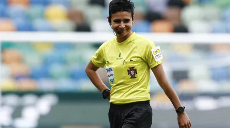 Catarina Campos arbitra I Liga e coloca Portugal na 'linha da frente'