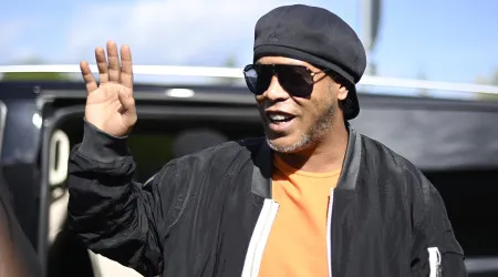 Ronaldinho falta a comissão que investiga fraudes com criptomoedas