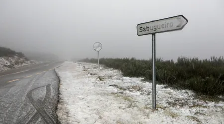 Circulação restabelecida nos acessos ao maciço central da serra da Estrela