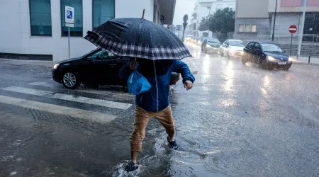 Faro sob aviso amarelo até às 6h por possibilidade de aguaceiros fortes