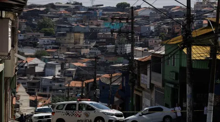 Detidos quatro policias no Brasil suspeitos de atuar para fação criminosa