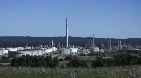 Refinaria de Sines continuava em 2023 a liderar 'top 10' de poluidores