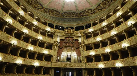 Teatro São Carlos cria "comissão artística" até escolha de novo diretor