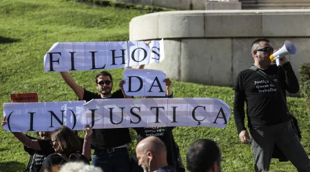 Greve dos Oficiais de Justiça com 85% de adesão