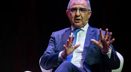 Bolieiro defende plataformas logísticas com Cabo Verde