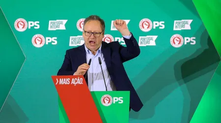 "Apoiarei o candidato António José Seguro e gostaria que o PS apoiasse"