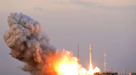 Europa quer reforçar segurança dos satélites e limitar lixo espacial