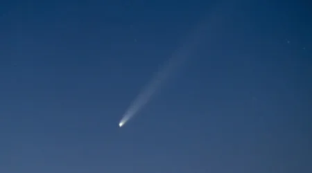 Cometa vai poder ser visto a olho nu em Portugal no domingo