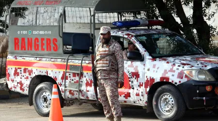 Confrontos matam três soldados e oito militantes no noroeste do Paquistão