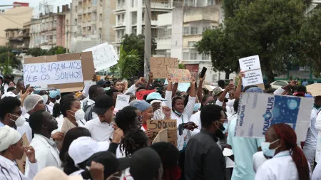 PIB de Moçambique ficou 10% abaixo devido a manifestações e ciclones