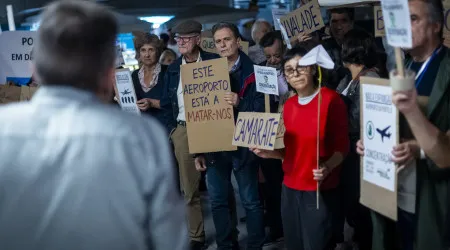 "Aeroporto fora, Lisboa melhora". Moradores reclamam direito ao descanso