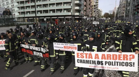 Sapadores voltam a protestos em janeiro se Governo não retomar negociação