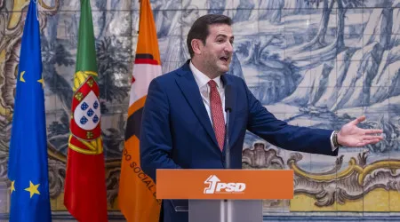 Hugo Soares diz que PS devia "corar de vergonha" sobre INEM