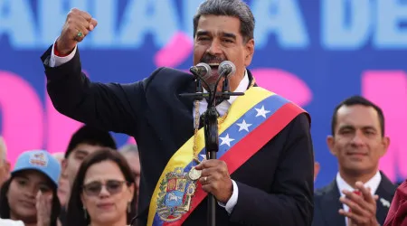Venezuela preparada para "pegar nas armas para defender o direito à paz"