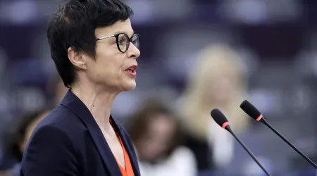 Comissão Europeia lembra "tragédia" na Sérvia e pede mudanças