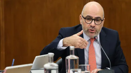 Novo aeroporto? Governo "não acredita" nem nos prazos nem no valor da ANA