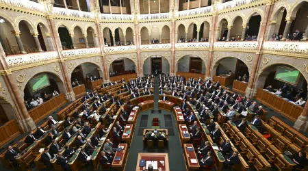 Hungria aprova legislação para abandonar o TPI. Israel reagiu (e saudou)