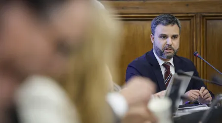 CP garante "atuar de imediato" quando existem salários em atraso