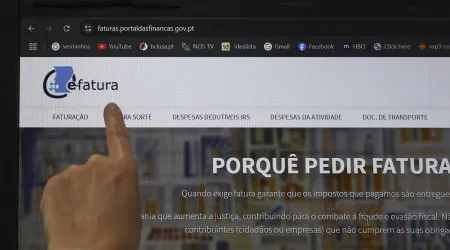 Comunicar faturas? Governo reconhece falhas e prolonga prazos