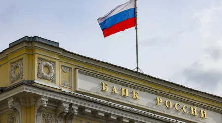 Banco da Rússia mantém taxas de juro nos 21% apesar das falências