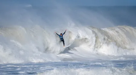 Supertubos terminou mas a 'onda' do surf dura todo o ano em Peniche