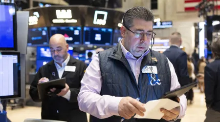Wall Street fecha sem rumo à espera das taxas alfandegárias