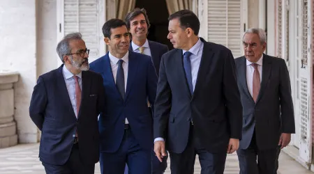 Imigração? PS "escancarou a porta" de Portugal, diz Leitão Amaro