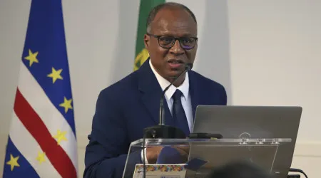Presidente de Cabo Verde saúda resgate após naufrágio de navio de carga